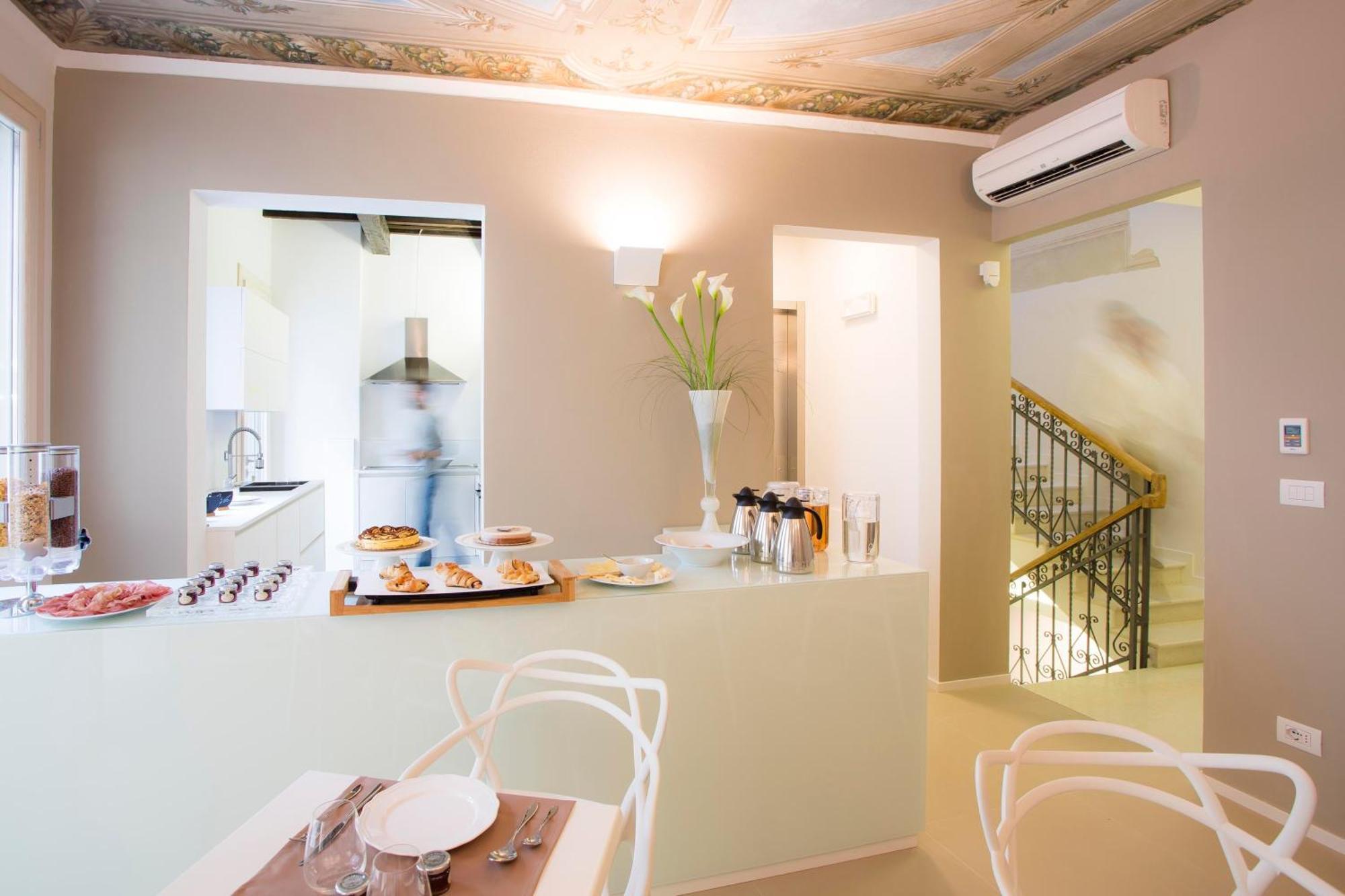 Borgoleoni 18 - Room And Breakfast Ferrara Exterior photo